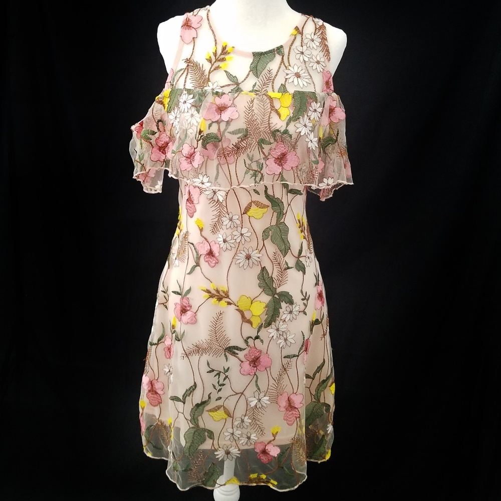 Lace Floral Cold Shoulder Dress